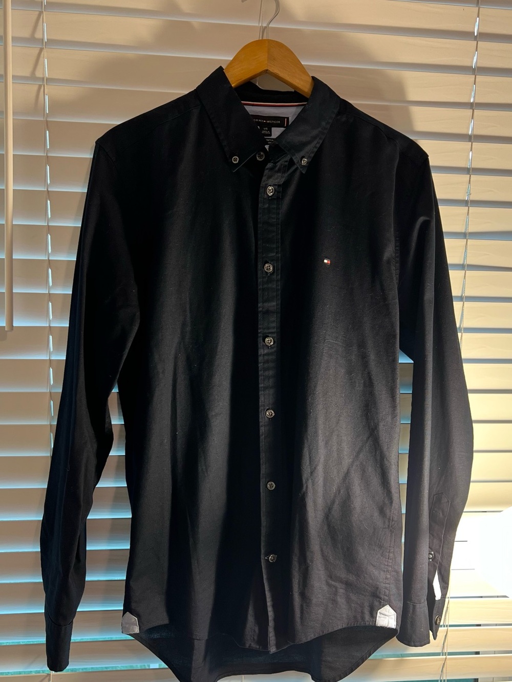 Tommy Hilfiger Men's Black Button-Down Oxford Shirt